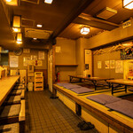 焼鳥どん - カウンター＋テーブル