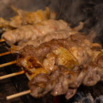 焼鳥どん - 焼いているところ　備長炭