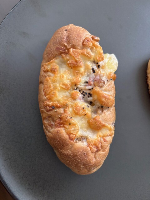 Bakery &amp; Cafe Rupa Takahata Ten photo 3