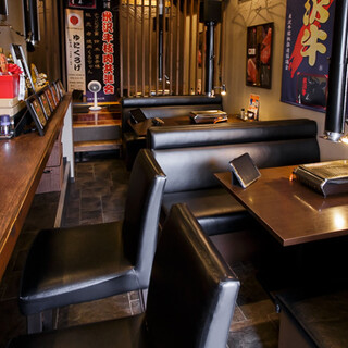 半個室や貸切も◎多彩な席タイプでゆったり過ごせる店内