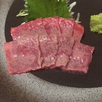 近江うし 焼肉 にくTATSU 青山本店 - 