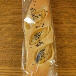 パネッテ - 焼き芋フランス (税抜)260円 (2024.11.17)
