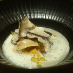 RISTORANTE IL NODO - 椎茸 ホエー 牡蠣と柿