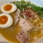 布施 細見商店 - 金の麦味噌ラーメン/半熟味付け玉子