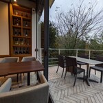 ル・ミリュウ - 自然を感じられるオープンな空間