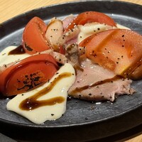 鴨ときどき馬 神保町本店 - 鴨のカプレーゼ