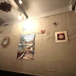 バル ボウダ - 店内♡ 無機質な壁がイマドキ♥