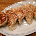 どさん粉 麺や 凡 - 餃子