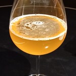 駒沢食堂 george - 漆黒のテーブルに映えるネストビールを2種類いただきました。