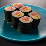 SUSHIROKU - トロたく巻き