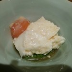 神保町 傳 - ★この日のイチバン★ホワイトアスパラのムース。
      クリーミー、濃厚で美味しかったです。
      