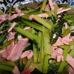 ひまわり - 小松菜とショルダーベーコンのソテー