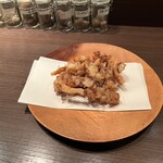 ワインと天ぷら マエヤシキ - 玉葱のかき揚げ