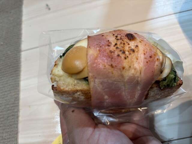 牛乳パン すずらんハウスの牛乳パン - 信州松本ぺんぎん堂