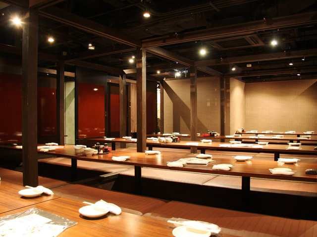 Loites レストラン 飲食店の検索 和のコンセプトを元にオシャレで落ち着きのあ 三宮個室居酒屋月の都神戸三宮駅前店