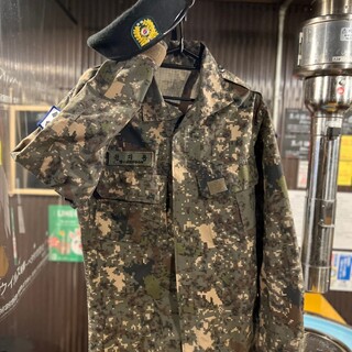 ★SNSで流行！BTSメンバーネーム付き本物の軍服が着れる★