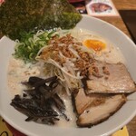 麺屋むすび - 料理写真: