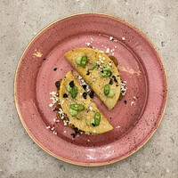 黒舞茸とトリュフのケサディージャ