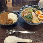 炭火焼和めし処 しんぱち食堂 - 味玉中華そば&ミニカレー❗️