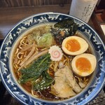 炭火焼和めし処 しんぱち食堂 - 味玉中華そば❗️