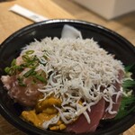 魚丼屋 - 料理写真: