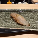 赤坂 鮨 天ぷら 祇園いわい - ヒラメの昆布締め