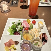 ブッフェアンドカフェ スロープサイドダイナー ザクロ - 