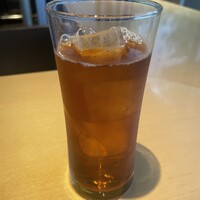テアトロ ディ マッサ - 本来はアルコール一択なのですが、本日は体調悪いのでまさかのウーロン茶でございます！笑。料理は11000円のコースをお願いしました！