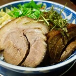 麺屋　たか - バラ＆煮バラチャーシューが絶品！