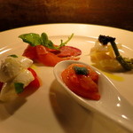 ファイ - 紋甲イカと白い山菜のインサラータ