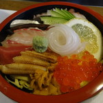 延喜寿し - 上チラシ烏賊はアオリノ耳