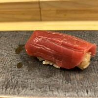 鮨処 凜 - マグロ（赤身）　※マグロの鉄分を感じられる良いマグロだと思います。