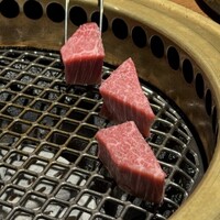 和牛とタン 焼肉 とみ 新橋本店 - 