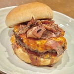 ブラックプール ハンバーガー カフェ - 極ベーコンバーガー（ビーフパティダブル）