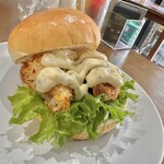 ブラックプール ハンバーガー カフェ - フィッシュフライとタルタルソース
