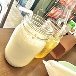 ブラックプール ハンバーガー カフェ - シェイク（バニラ）