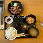 焼肉処 まるます家 - 