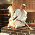 東麻布 天本 - 藁焼き