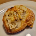 boulangerie　ASH - 蓮根チーズとホワイトソースのリュスティック