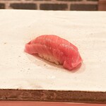 東麻布 天本 - 中トロ