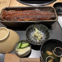 うなぎ四代目菊川 東京駅黒塀横丁店 - 