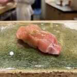 鮨 七海 - 大トロ。歯がなくても食べられる。あま〜い♡