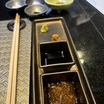 鉄板焼 石狩 - ステーキの薬味たち