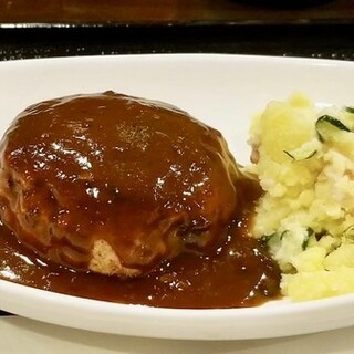 日替わりのおばんざいが楽しめる、何度でも通いたくなるお店