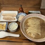 炭火焼濃厚中華そば 奥倫道 - 