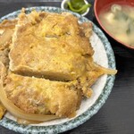 横浜港湾飲食企業組合大棧橋食堂 - カツ煮定食カツ丼化計画を実行