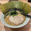 横浜家系ラーメン 銀家 札幌宮の森本店