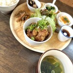 アルバーチョ - 本日のランチ 〜油淋鶏〜