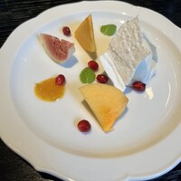 ラ・ボンヌターブル - 