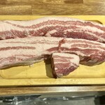熟成肉専門店 ヨプの王豚塩焼 - 